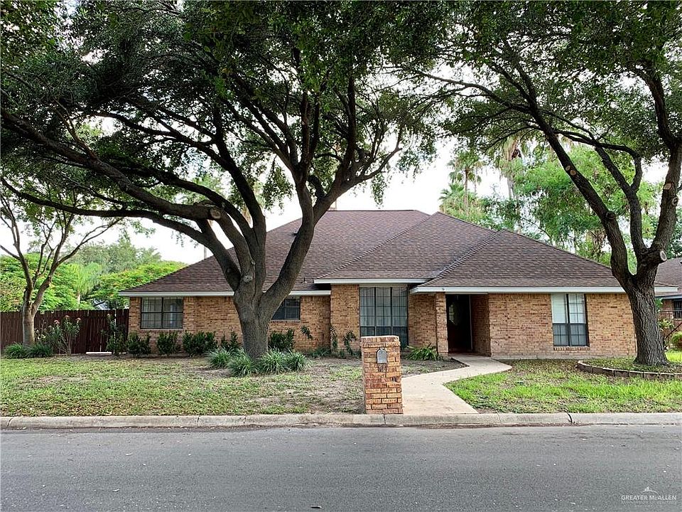 1st image of 124 Wisteria Ave