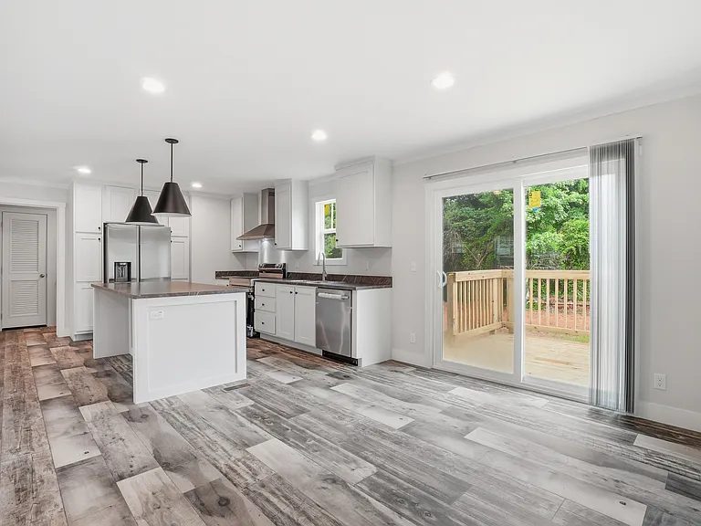 51 Drummond Dr SW — Photo 25