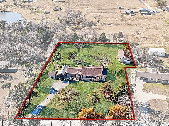 2nd image of 1839 County Road 121