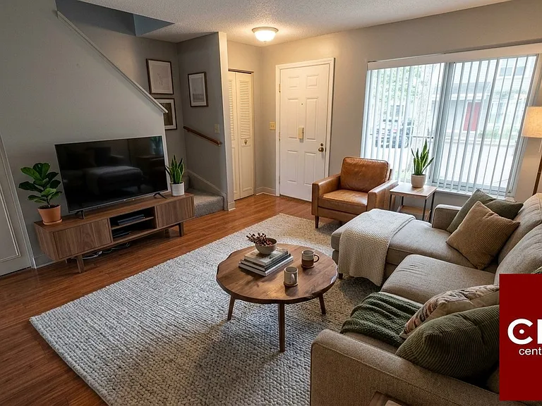 70 Westwind Rd — Photo 1