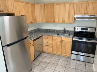 12 Irving Pl #A, Danbury, CT 06810