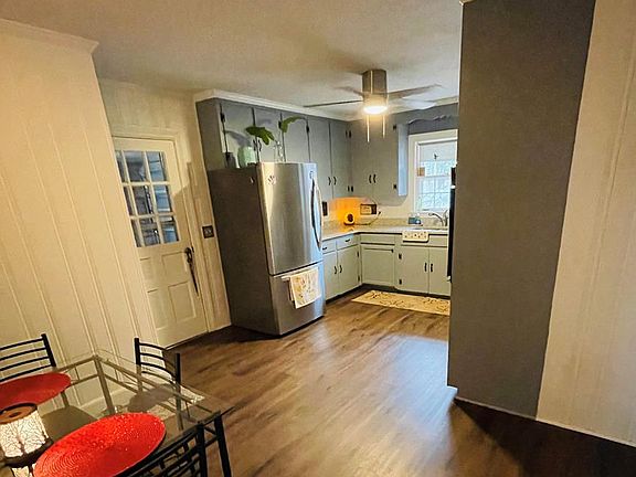 5th image of 206 Eckles Rd