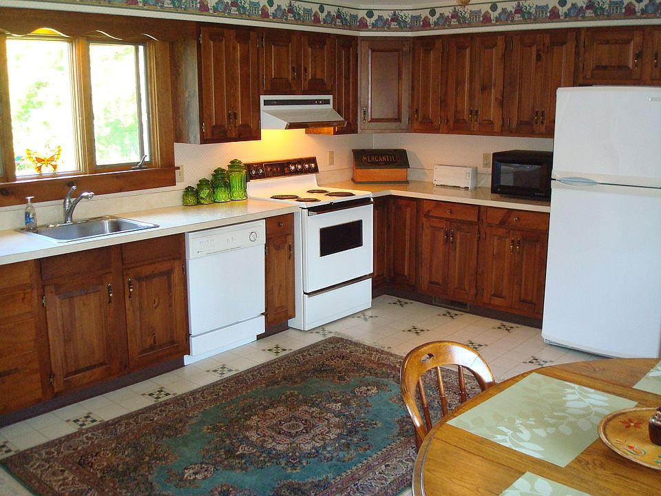 2nd image of 27 Silver St