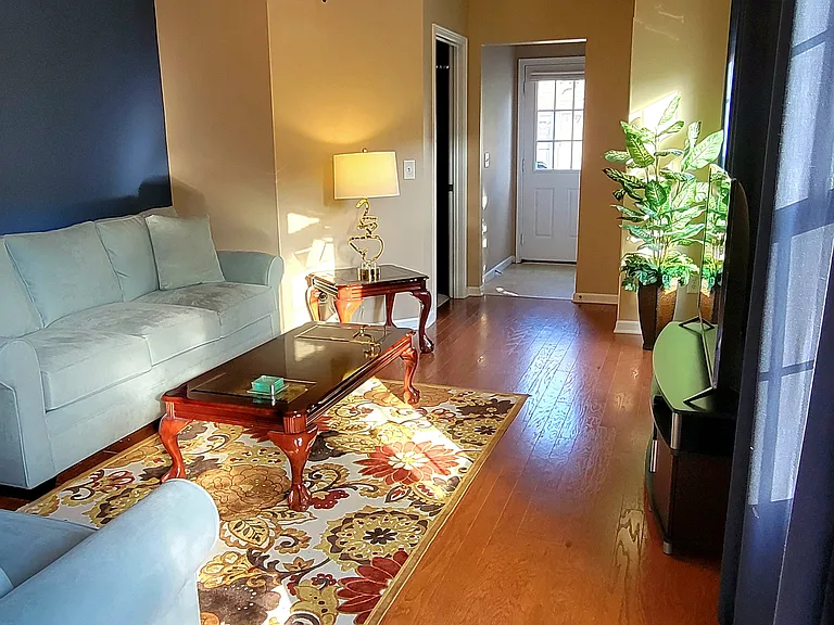 1300 Crown Point Pl — Photo 6