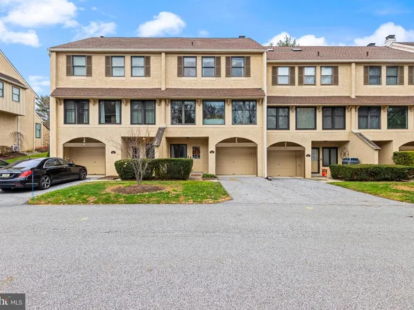 649 Niblick Ln #20, Wallingford, PA 19086