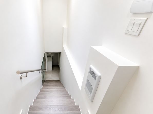 6 bedroom rental in West Vancouver — photo 34