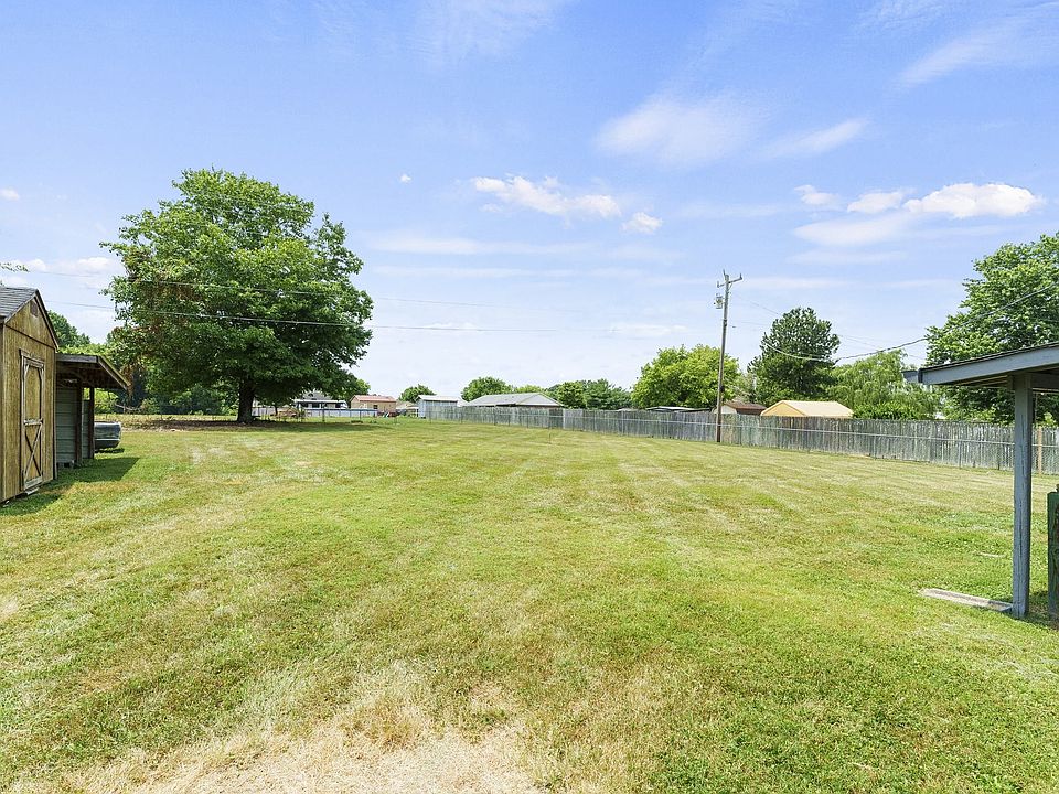 2nd image of 804 Old Gallatin Rd