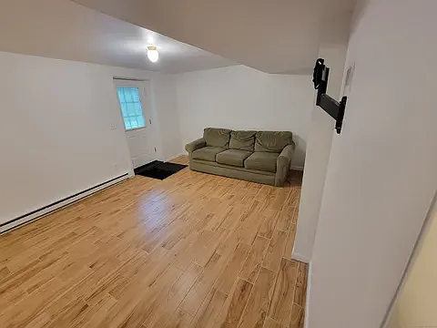 Bonnie Brae Dr — Photo 5