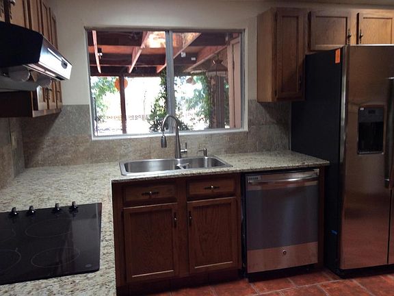 2nd image of 605 W 6th Ave
