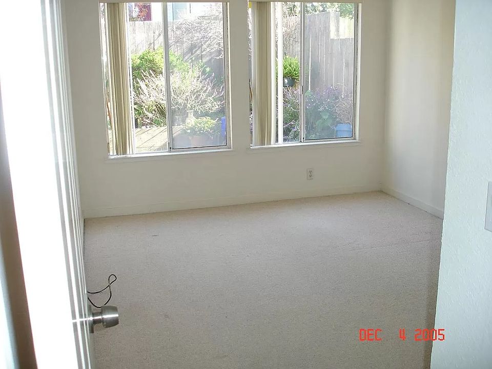 1st image of 73 Woodrow St #73