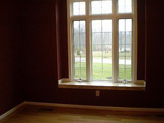 2nd image of 100 Hawksbury Trce