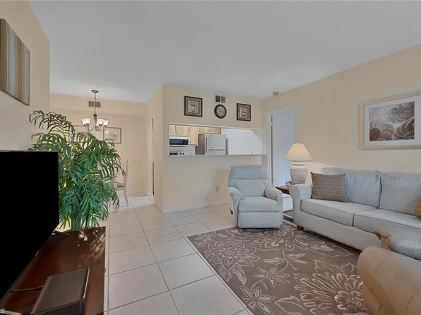 4363 27th CT SW #102, NAPLES, FL 34116