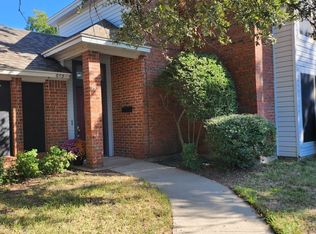 643 Saint Charles Ct, Arlington, TX 76013