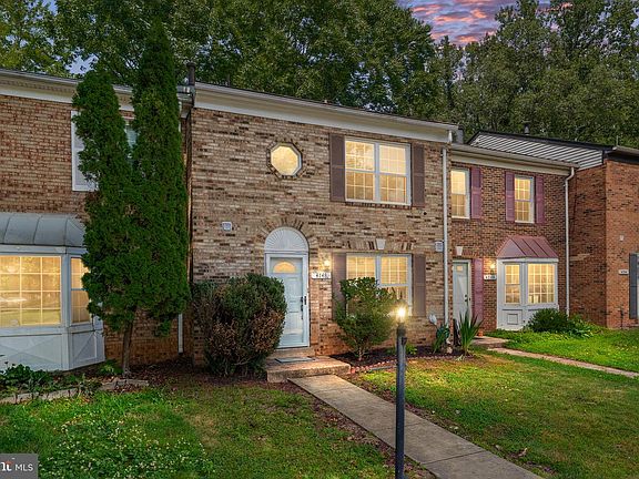 4th image of 4748 S Park Ct