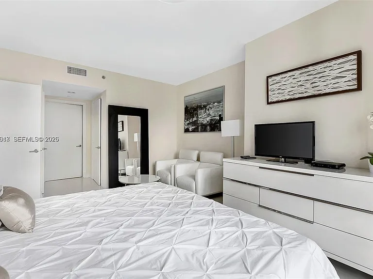 485 Brickell Ave #3602 — Photo 8