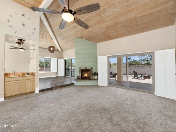 2481 W Fostoria Pl, Tucson, AZ 85742