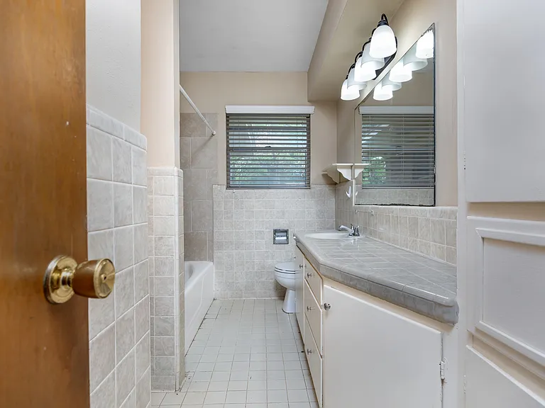 2 Circle Dr — Photo 15