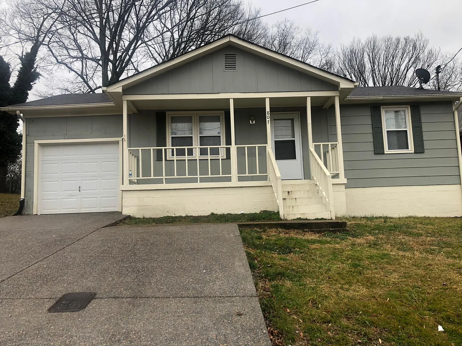 2 bed, 792 sqft, $1,600 — Photo 2