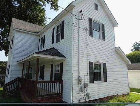 3rd image of 107 N 12th St