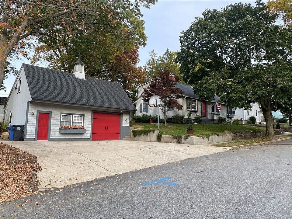 1st image of 107 Norman Ave