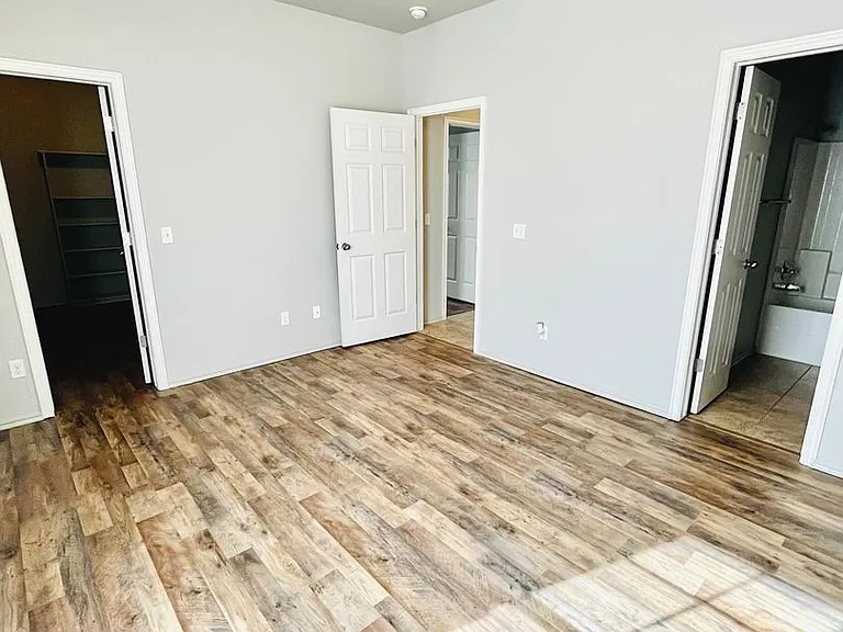 600 Rosemoor Ct — Photo 6