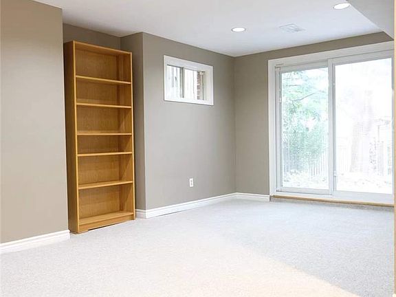 4th image of 9 Chadburn Cres