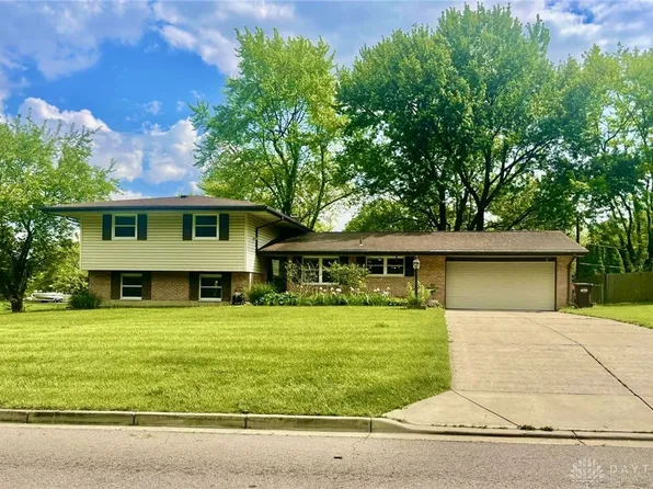 3271 Suburban Dr, Dayton, OH 45432