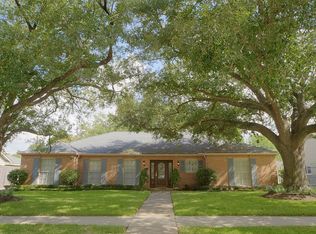 4922 Glenmeadow Dr, Houston, TX 77096