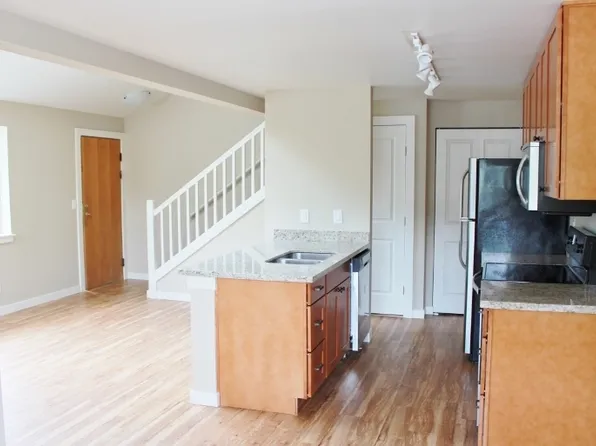 Park Place Terrace, 808-810 2nd Ave #810-2, Kirkland, WA 98033