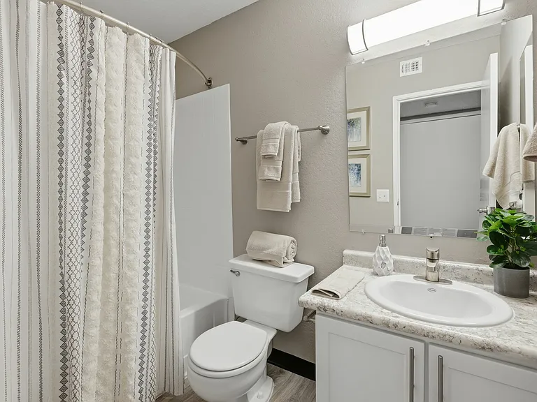 The Darby — Photo 13