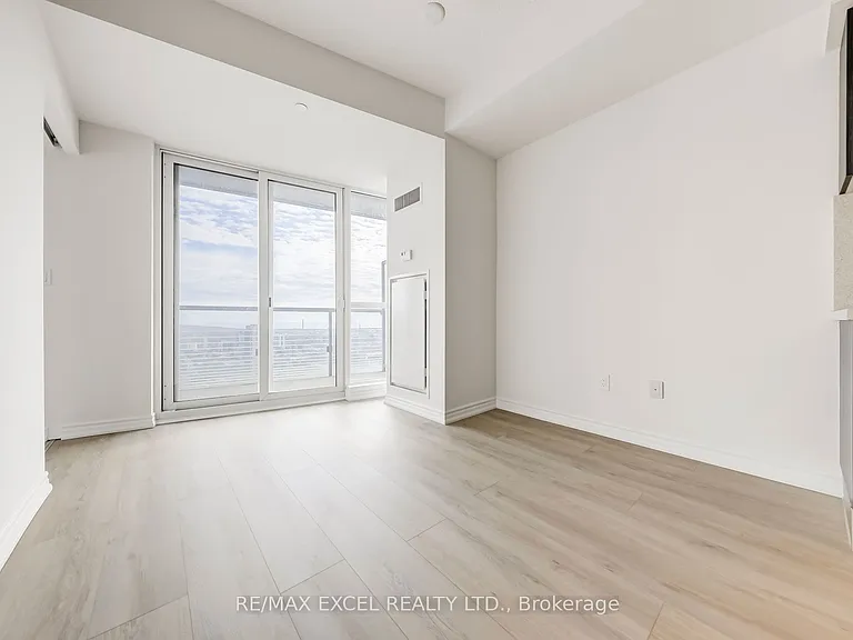 386 Yonge St #4904 — Photo 30