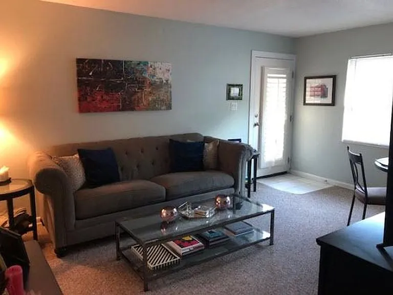 628 Delaney Ave — Photo 6