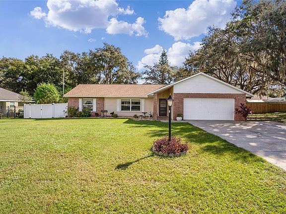 2nd image of 33906 Tara Wood Dr