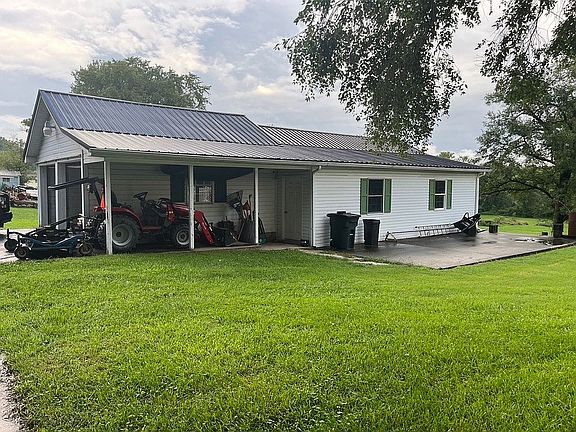 5th image of 2705 Core Rd