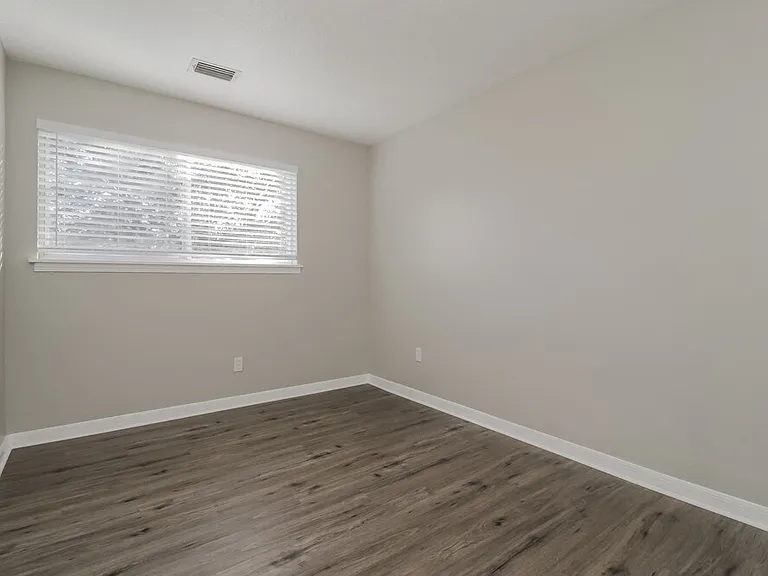 20411 Marlin St — Photo 13