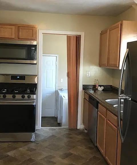 34295 Glover St — Photo 10