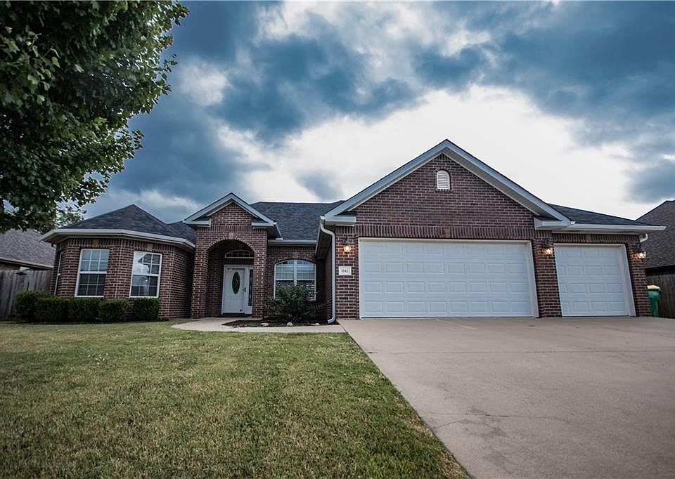 1st image of 1042 Tarah Knolls Cir