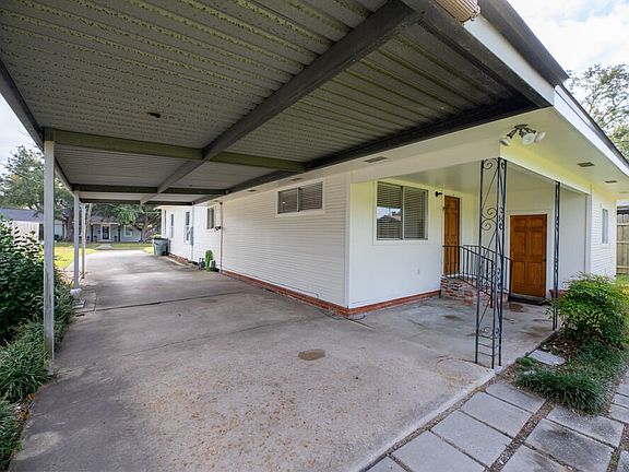 1714_Ford_Street-driveway_11142025