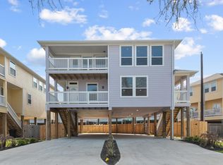 704 Lee St, La Porte, TX 77571