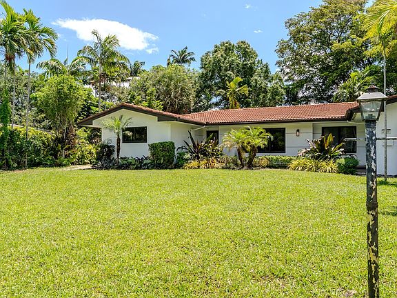 3rd image of 4190 SW 4th Street