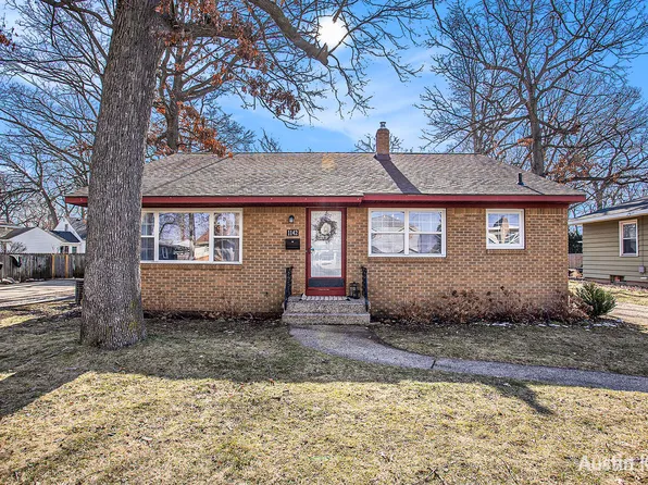 1142 Locksley Dr SW, Wyoming, MI 49509