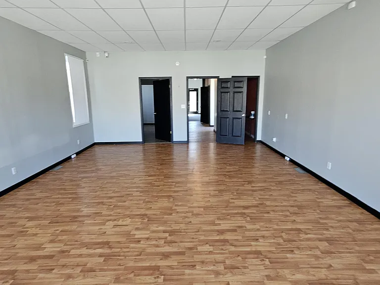 602 W Burlington Ave — Photo 6