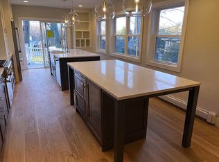 225 Reservoir Rd, Brookline, MA 02467