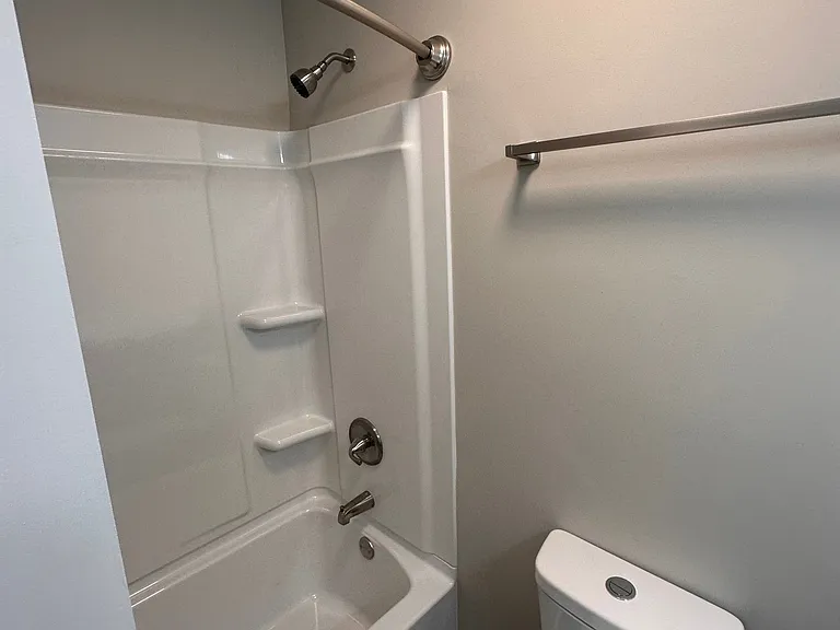 582 Countrytown Dr #MAIN — Photo 7