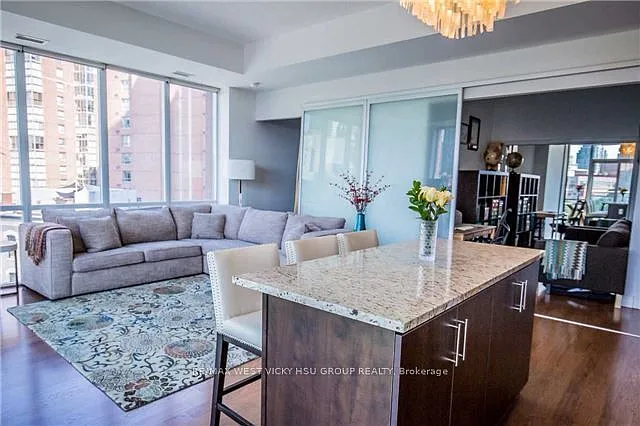 112 George St #S529 — Photo 8