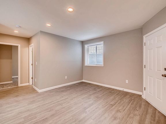 4th image of 5411-5421 Alcott St