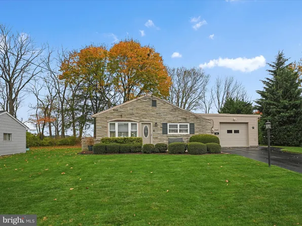 345 Lania Dr, Landisville, PA 17538