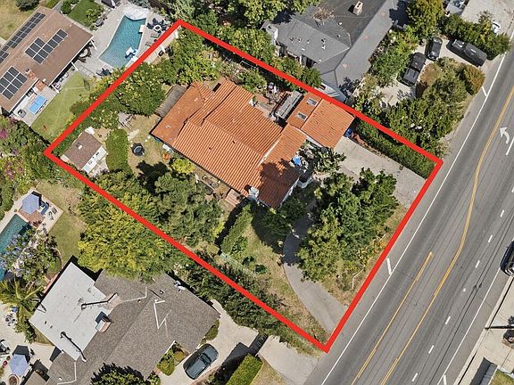 2nd image of 5535 Hazeltine Ave