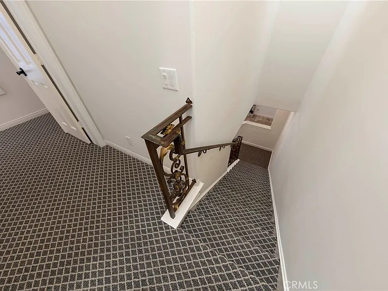 515 Begonia Ave #B — Photo 23