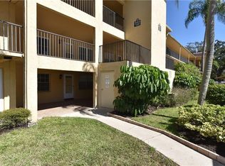 851 Maple Ct APT 105, Dunedin, FL 34698